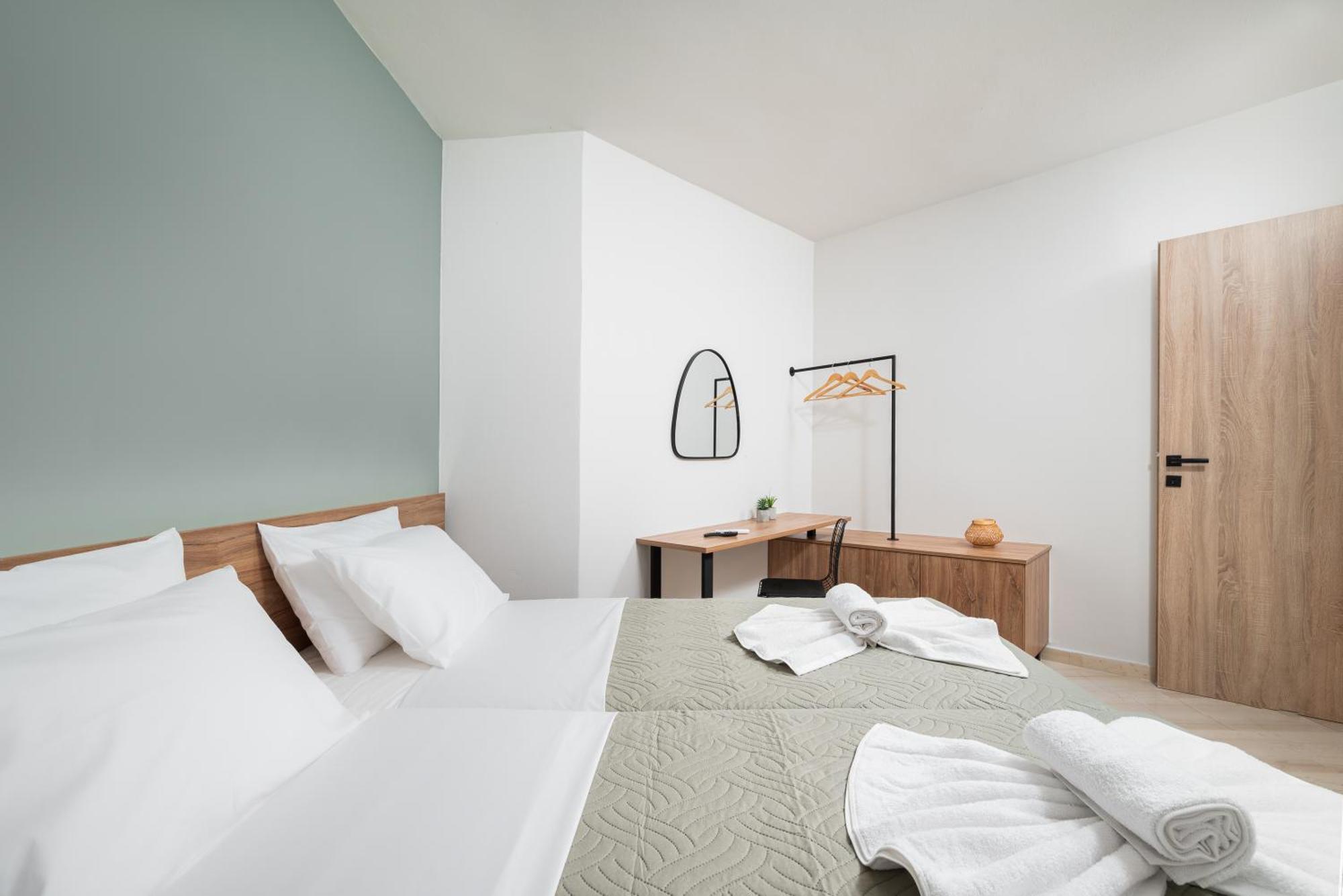 Makas Suites Hersonissos  Esterno foto