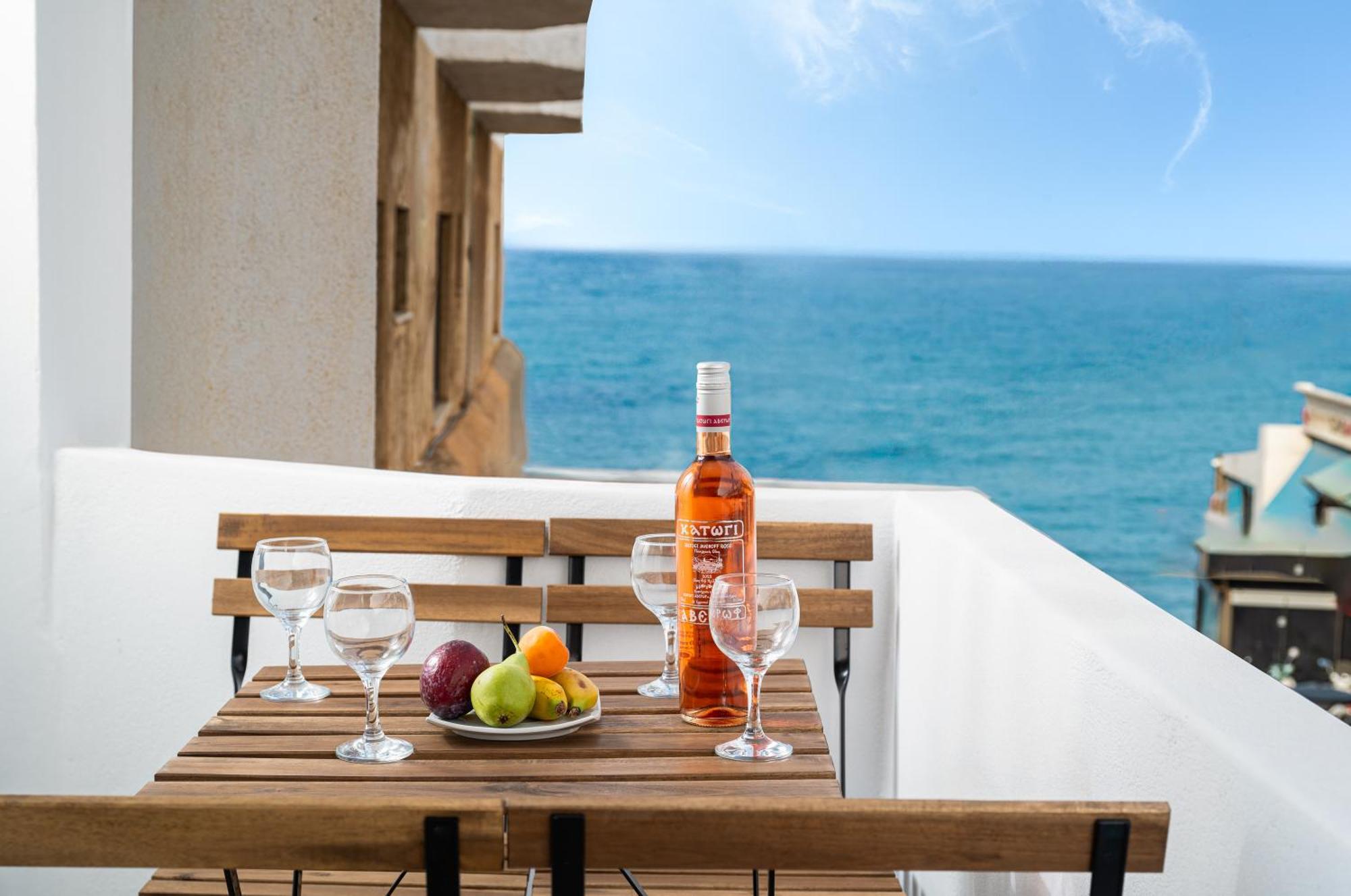 Makas Suites Hersonissos  Esterno foto