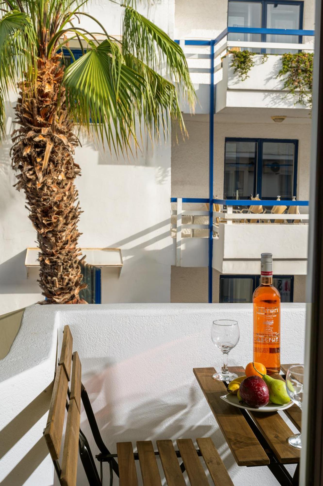 Makas Suites Hersonissos  Esterno foto