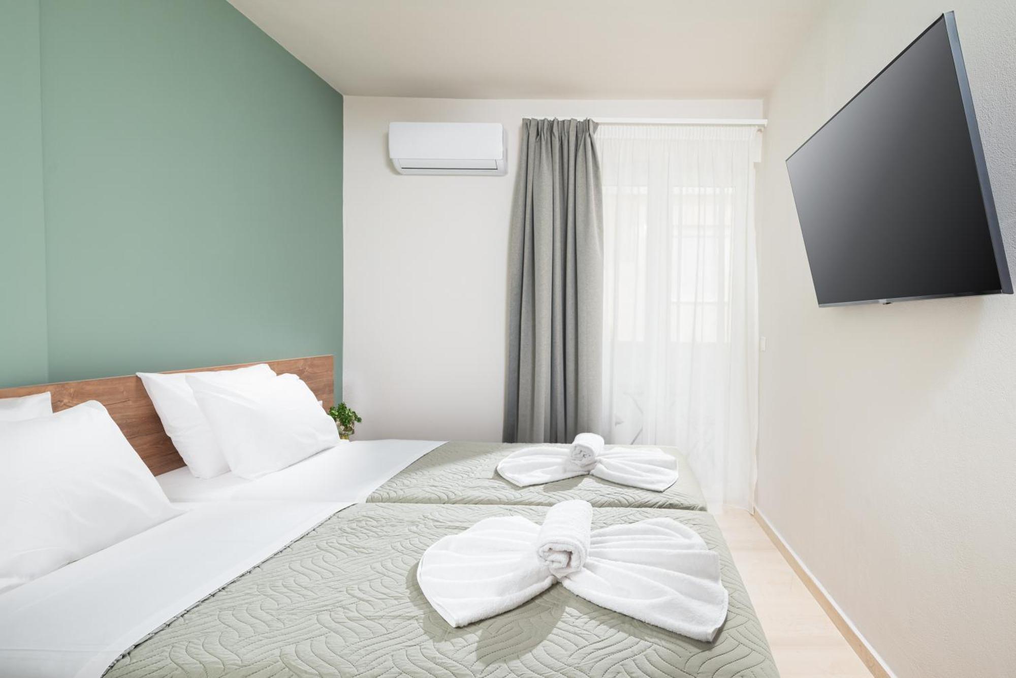Makas Suites Hersonissos  Esterno foto