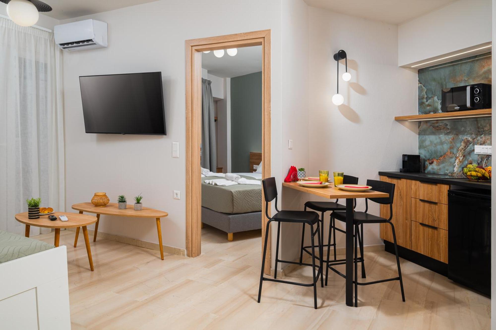 Makas Suites Hersonissos  Esterno foto
